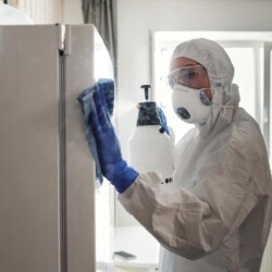 خدمات التعقيم من شركة الهلال للخدمات الفندقية